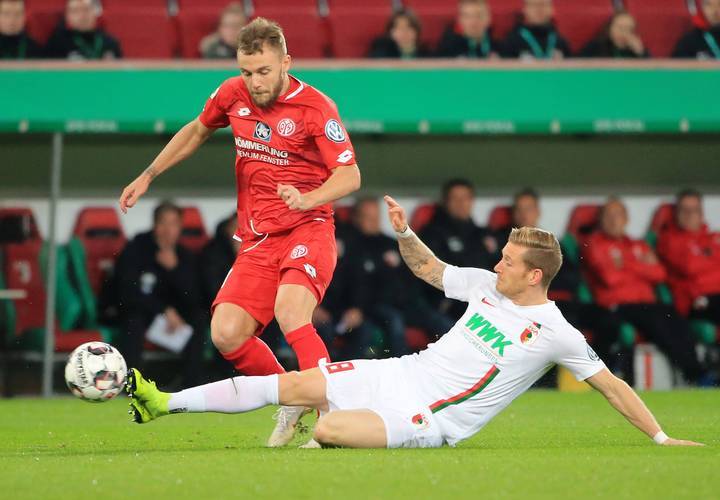 主场复苏战 VS 客场破冰战？德甲对决：汉堡能否守住主场击退美因茨？